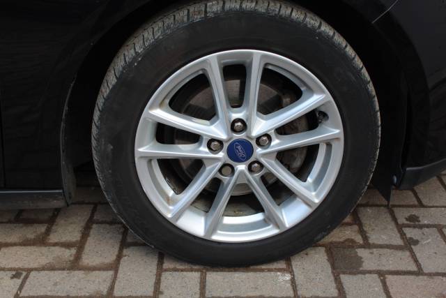 2015 Ford Focus 1.5 TDCi 120 Zetec 5dr