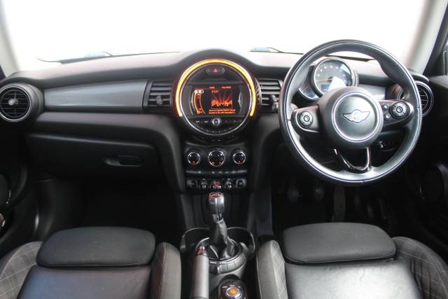 2015 Mini Hatch 1.5 Cooper D 3dr