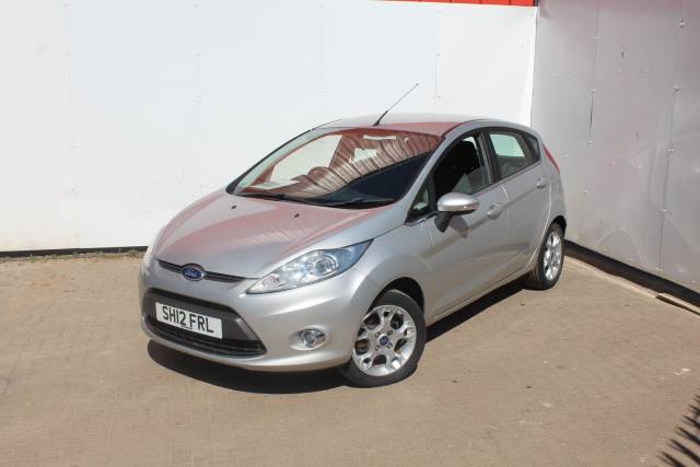 Ford Fiesta 1.4 Zetec 5dr Auto Hatchback Petrol SILVER