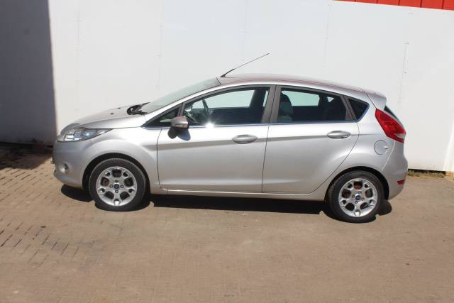 2012 Ford Fiesta 1.4 Zetec 5dr Auto