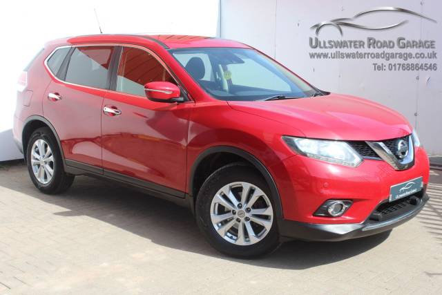 Nissan X Trail 1.6 DiG-T Acenta 5dr Estate Petrol RED